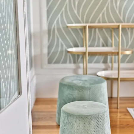 Proche 17eme Arrondissement - * Neuilly-sur-Seine